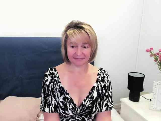 MarieneMature webcam