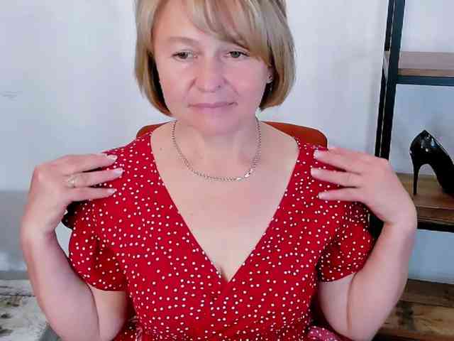 MarieneMature webcam