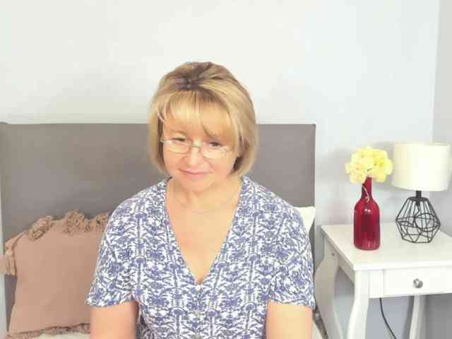 MarieneMature webcam