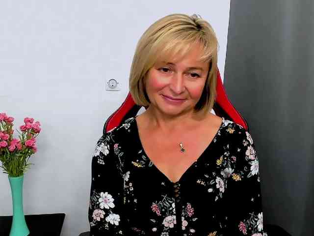 MarieneMature Live Webcam on BongaCams