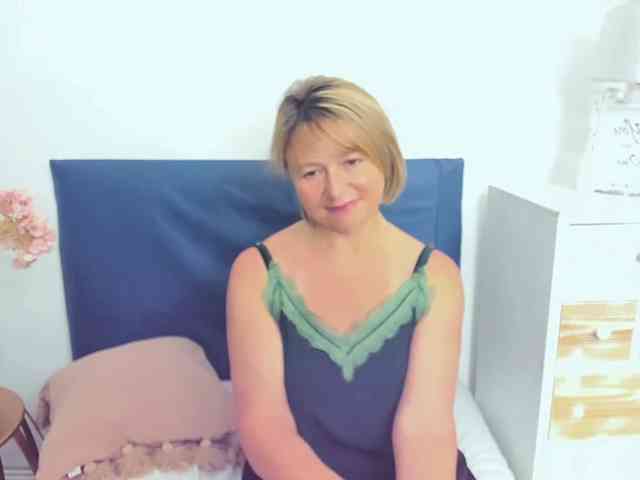 MarieneMature MarieneMature