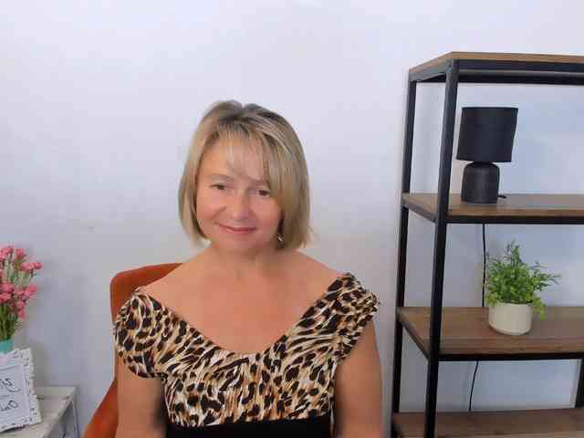 MarieneMature webcam