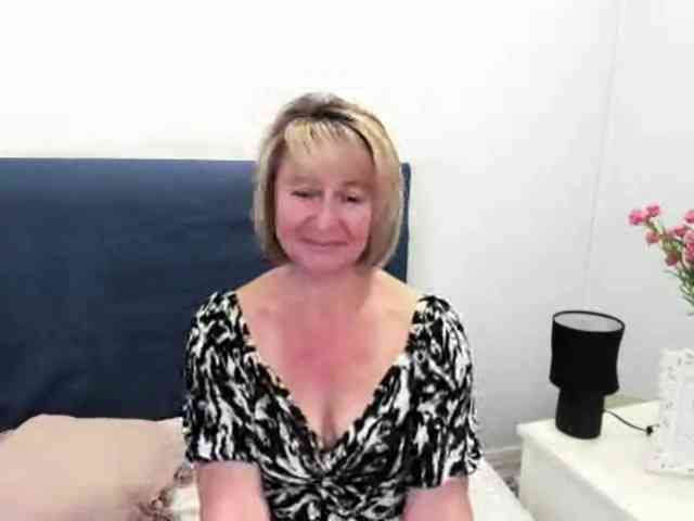 MarieneMature webcam