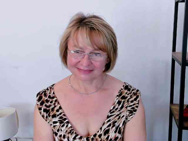 MarieneMature webcam