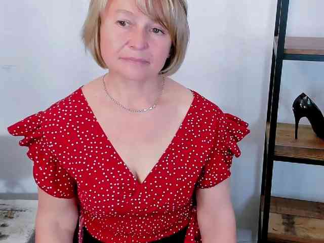 MarieneMature webcam