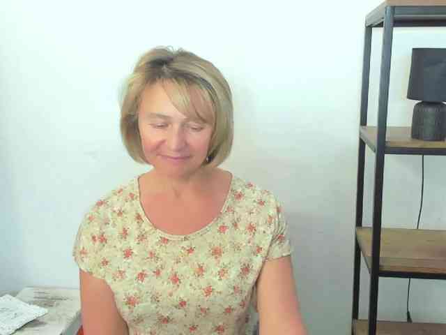 MarieneMature webcam