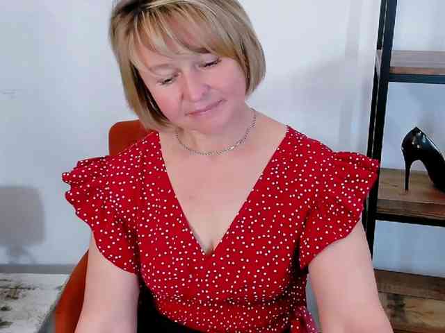 MarieneMature webcam