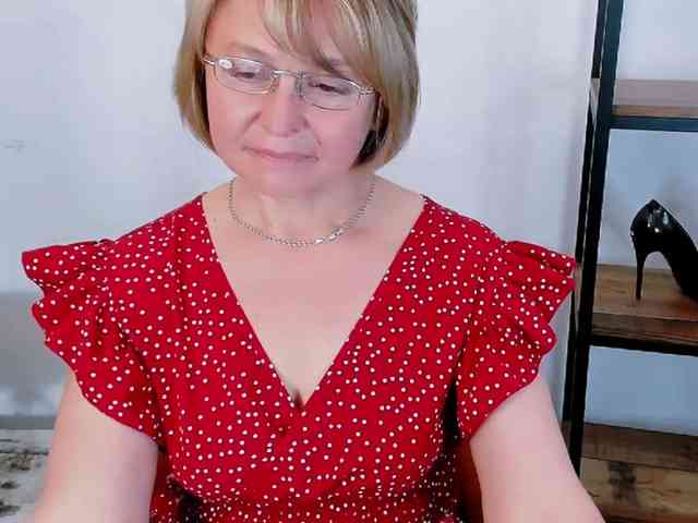 MarieneMature webcam
