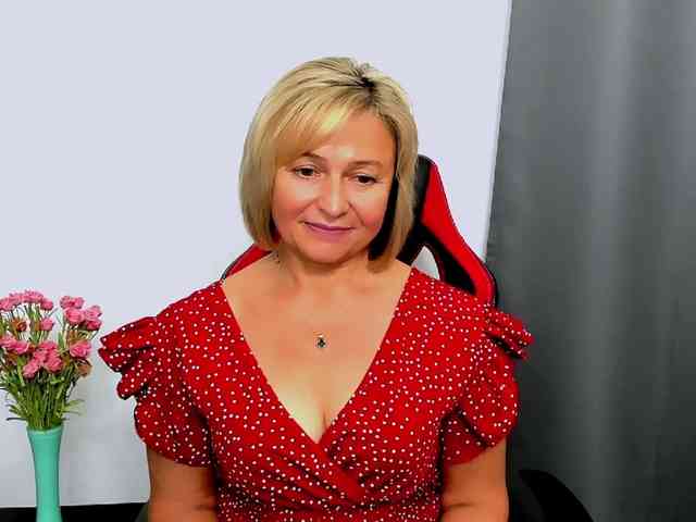 MarieneMature webcam
