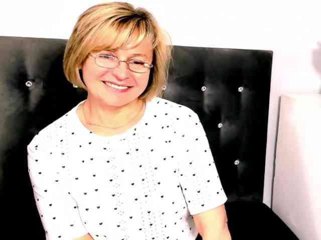 MarieneMature webcam