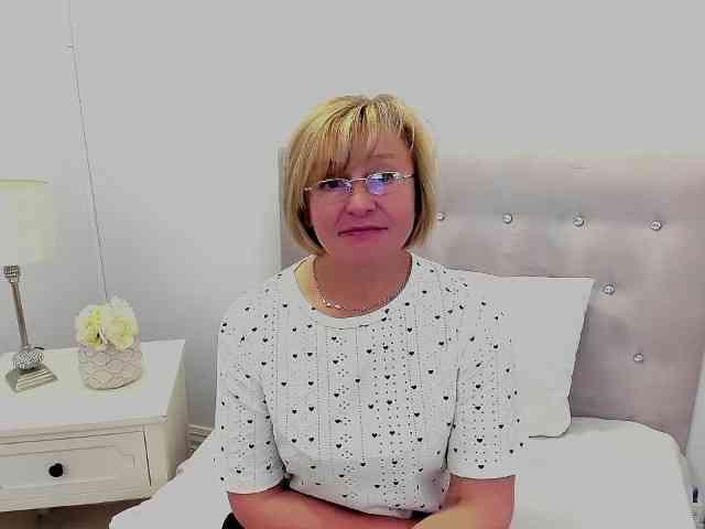 MarieneMature webcam