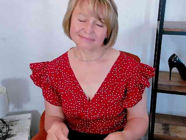 MarieneMature webcam