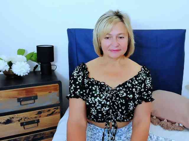 MarieneMature MarieneMature