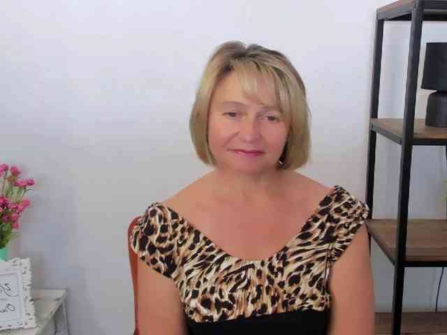 MarieneMature webcam