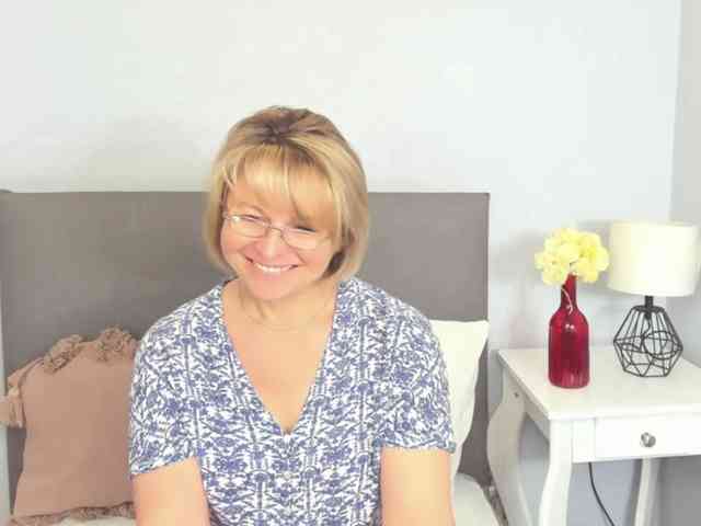 MarieneMature webcam