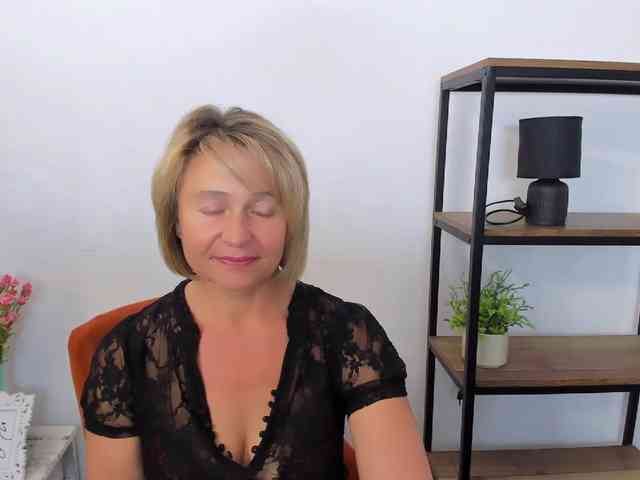 MarieneMature webcam