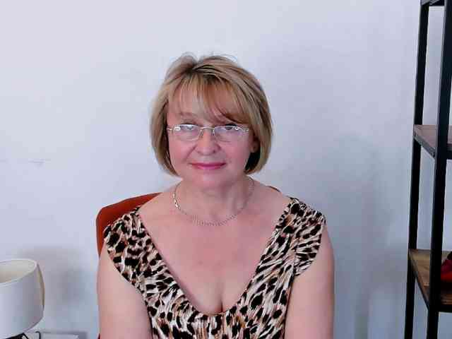 MarieneMature webcam