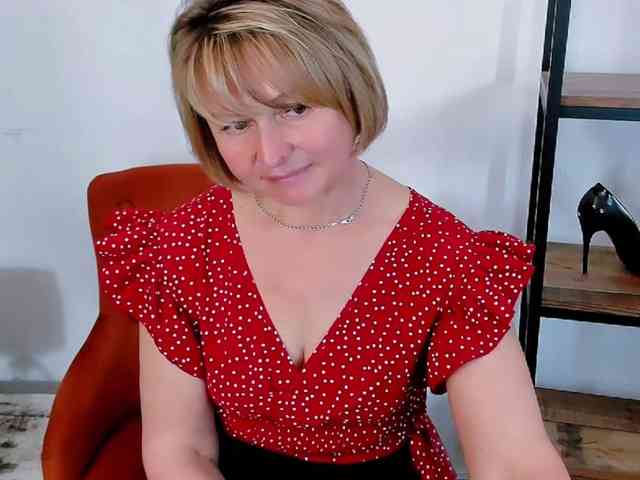 MarieneMature webcam