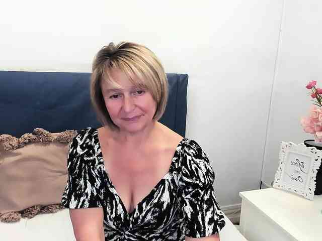 MarieneMature Sex Cam Show