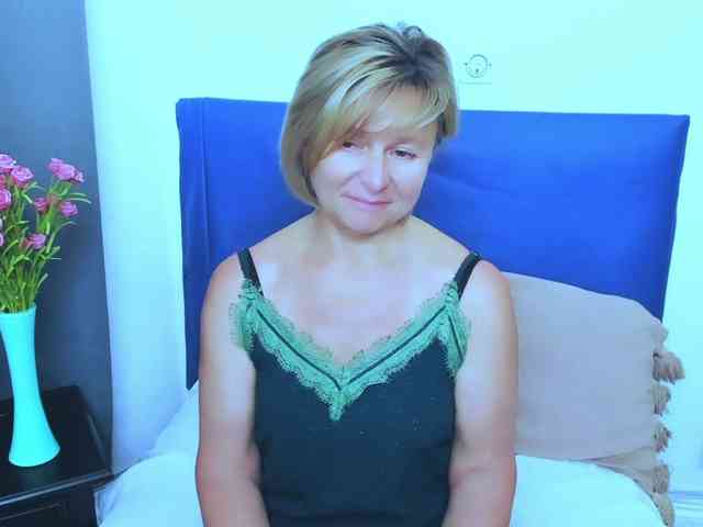 MarieneMature webcam