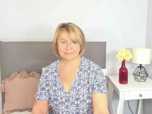 MarieneMature webcam