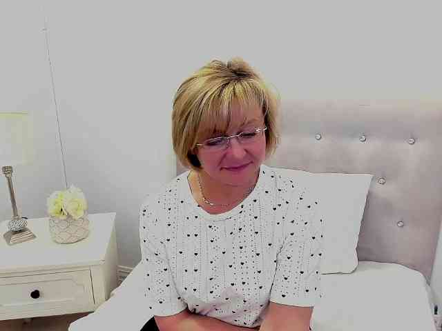 MarieneMature webcam
