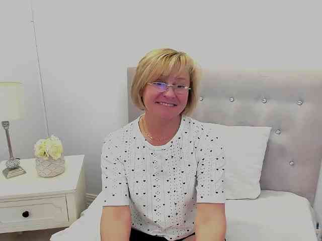 MarieneMature webcam
