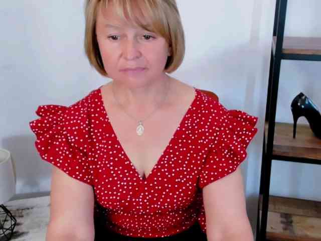 MarieneMature webcam