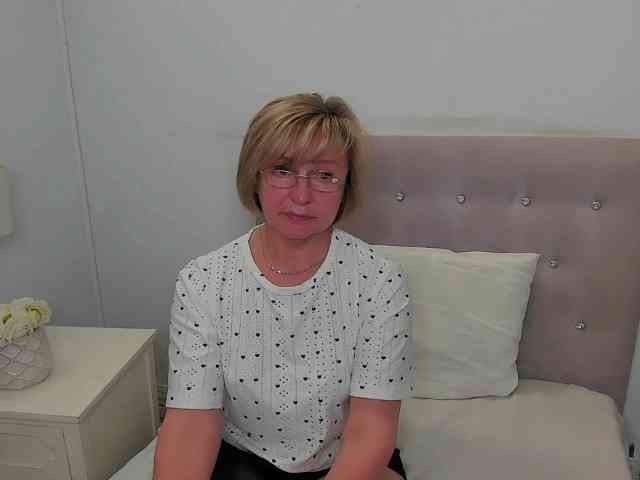 MarieneMature webcam