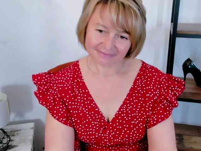 MarieneMature webcam