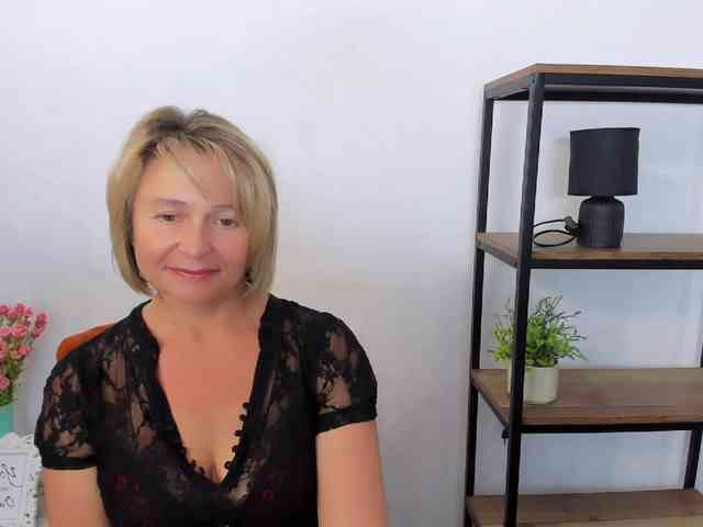 MarieneMature webcam