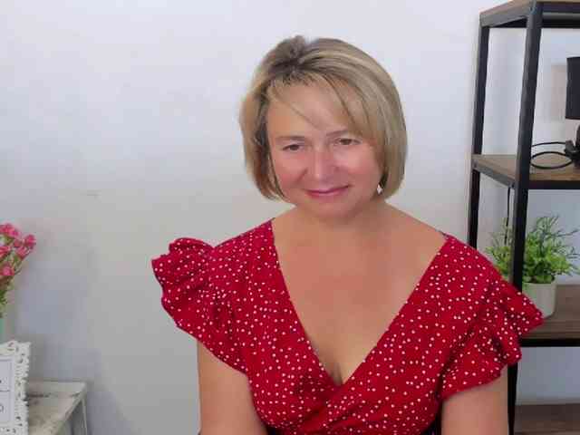 MarieneMature webcam