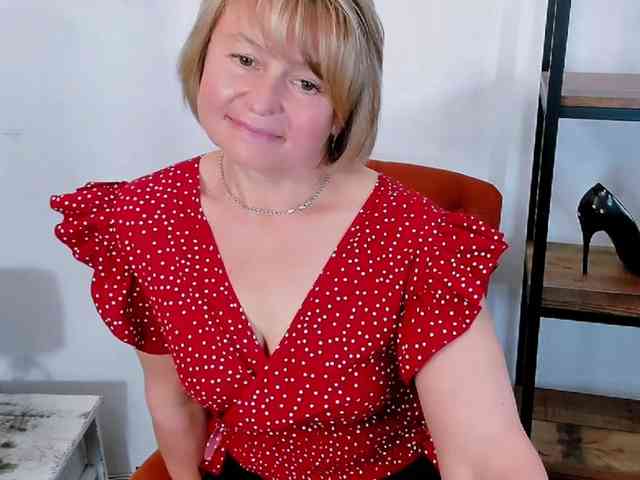 MarieneMature webcam