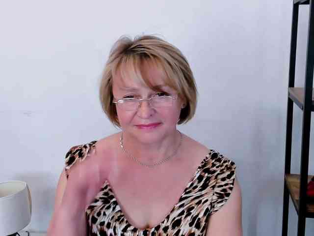 MarieneMature webcam