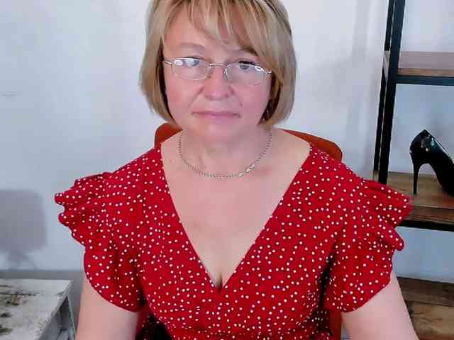 MarieneMature webcam