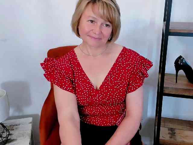 MarieneMature webcam