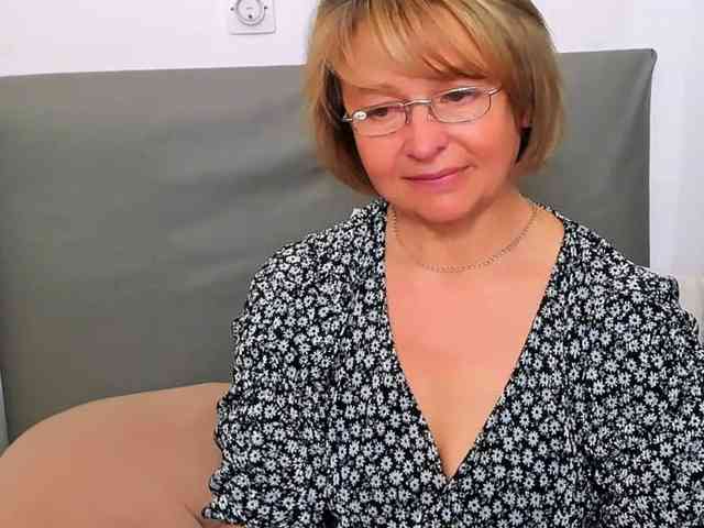 MarieneMature MarieneMature