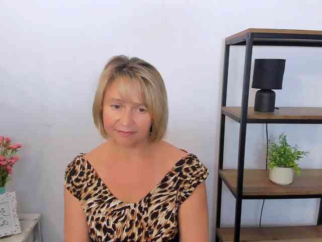 MarieneMature webcam