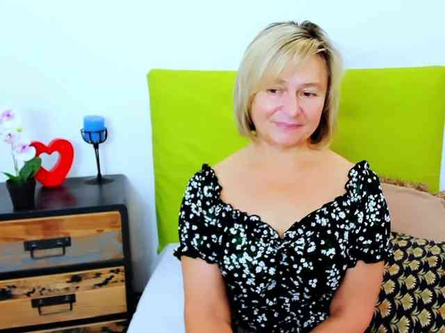 MarieneMature MarieneMature
