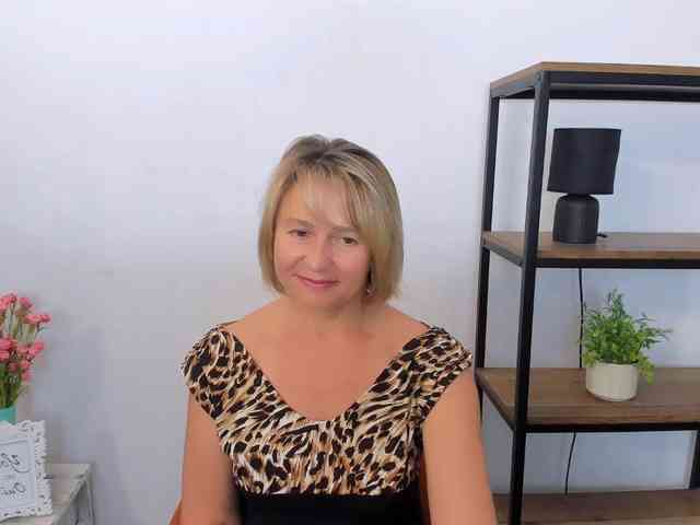 MarieneMature webcam