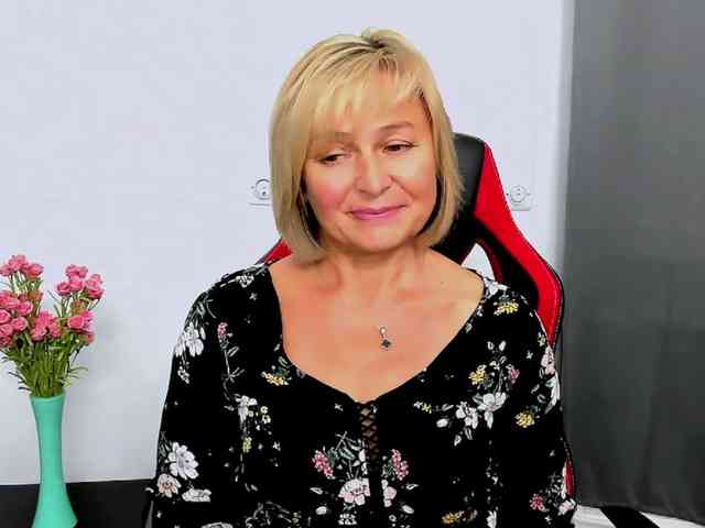 MarieneMature Live Webcam on BongaCams
