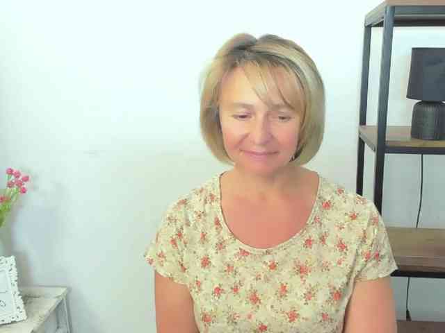 MarieneMature webcam