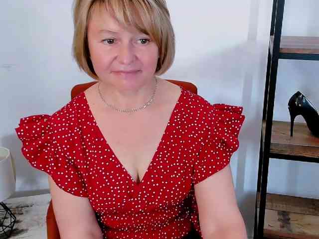MarieneMature webcam
