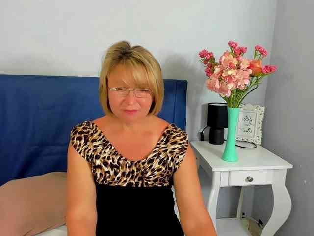 MarieneMature webcam