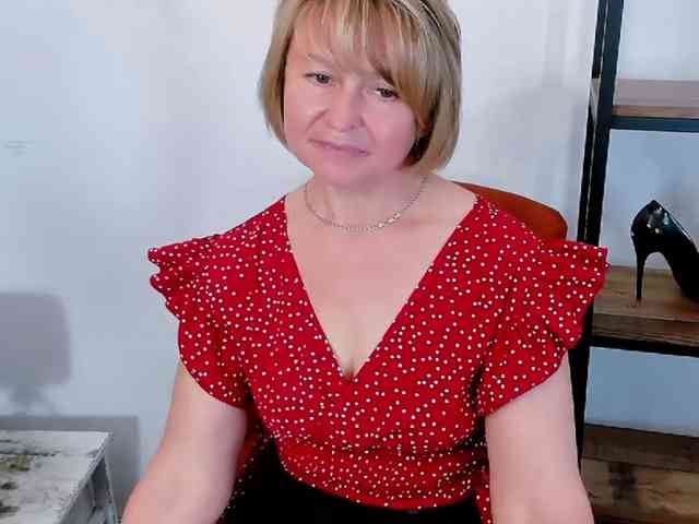 MarieneMature webcam