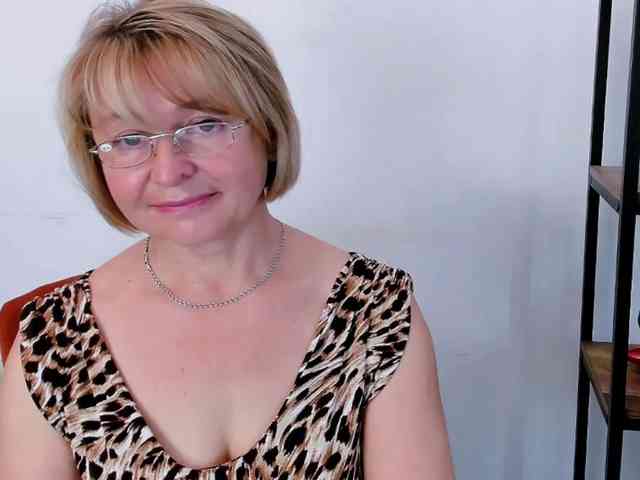 MarieneMature webcam