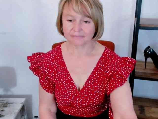 MarieneMature webcam