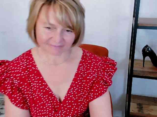 MarieneMature webcam