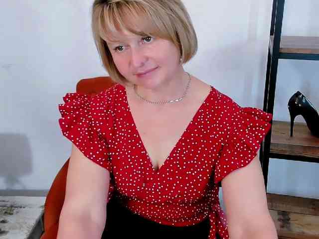 MarieneMature webcam