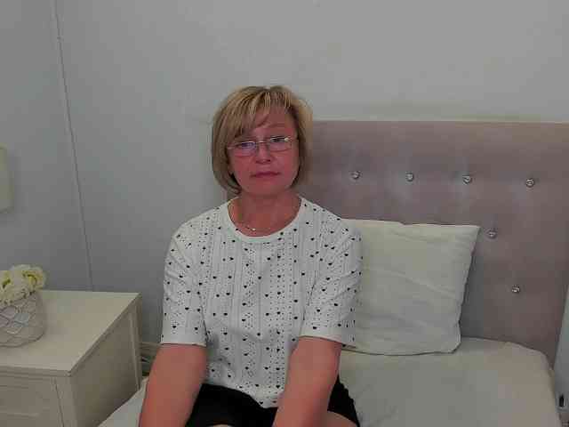 MarieneMature webcam